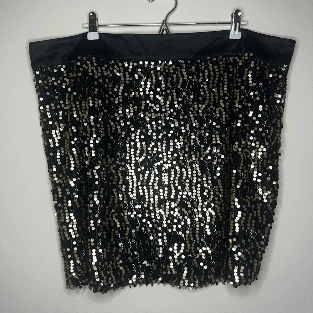 H&M Party NYE Gold Black Sequins Miniskirt